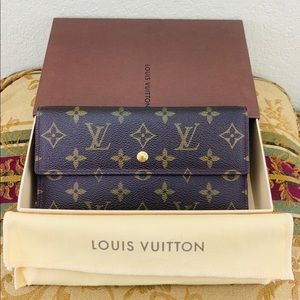 Authentic Louis Vuitton International Wallet
